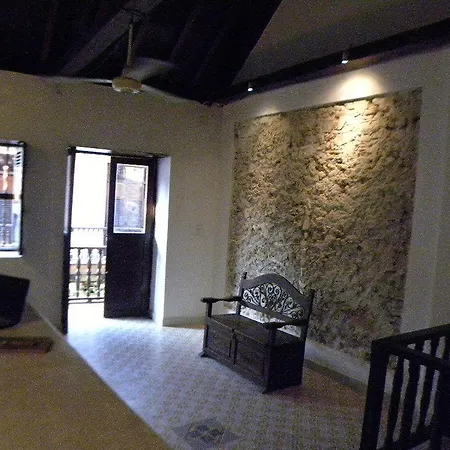 Hotel Real Almirante Padilla 3*